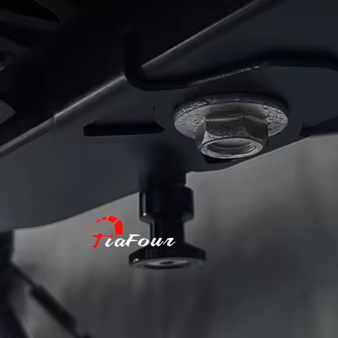 Swingarm Spools Slider Stand Screws For CB1000R CB1100 CB1300 CB250 HORNET CB400 SF CB500F CB500X CB