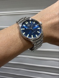 罕有超靚Omega 5203.81 Dynamic III Classic 日本市場限定版電光藍華夫格