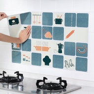 Stiker Wallpaper Anti Minyak dan Panas untuk Dapur Mudah Bersihkan - Hijau Tua