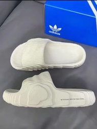 🍀Adidas Originals Adilette 22 舒適耐磨拖鞋 米色 男女同款