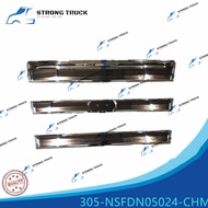 NISSAN CD48 FRT PANEL GRILLE GARNISH CHROME (SET)