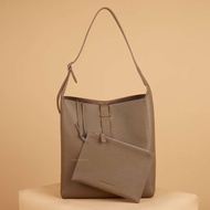 Anonymous Margie Shoulder Togo Bag No Brand (Leather Bag)