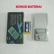 Small scale or micro digital gold scale 0.01 gram capacity 200 grams
