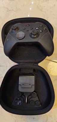 Xbox Elite 無線控制器 Series 2 + 收納盒 眼見 没有測試