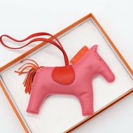 Hermès 愛馬仕 Rodeo MM 小馬 粉色 Agneau 阿格諾 吊飾