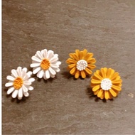 Small Daisy Earrings/Flower & Bee Earrings/Orchid Earrings