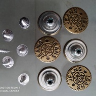 Levis/jeans Button Button