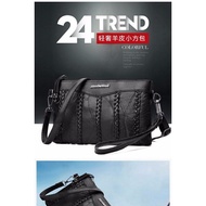 Clutch. Imitation sheepskin single shoulder, cross, mobile phone bag, wallet. Sheepskin clutch bag w