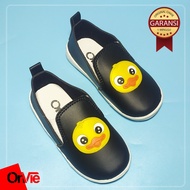 HITAM PUTIH Girls' Black and White Slip On Shoes with PATIIDUCK DUCK CHARACTER Motif | Onvie Kids Sh