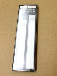 ✴️ 全新 超薄 三色溫 可調控 光暗 燈光 LED 感應燈 Sensor Lamp Cabinet Light 白光 暖光 自然光 廚櫃 櫥櫃燈 組合櫃 展示櫃 Billy櫃 書櫃 玩具模型 fig