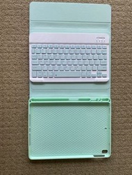 Ipad pro 10.5" 套連藍芽keyboard (淺綠）
