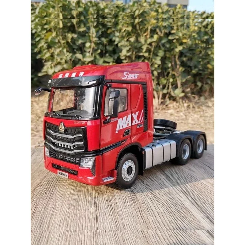 Mô hình xe đầu kéo HoWo Max hợp kim 1:24