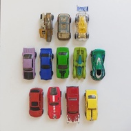 Hot Wheels Dragon 5-Pack Series (Burl-Esque, Camaro Z-28, T-Bird Stocker)