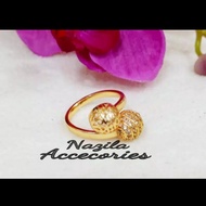 Adult women's ring with two gold jewels, uk 6 7 8