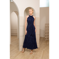 Runway Items | เดรสอัดพลีตคอถัก