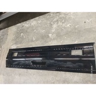 PROTON ISWARA AEROBACK 1993 REAR TRUNK LID GARNISH / BELAKANG BONNET REFLECTOR ( PAPAN HITAM ) BLACK