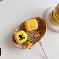 🎁黃色卡通閃電比卡超潮牌蘋果三星耳機殼鎖扣🎁（免費順豐）（現貨）（全新）（送耳機繩）三星耳機殼Buds3/Buds3 Pro/buds2/buds live/buds pro/buds2 pro，蘋果