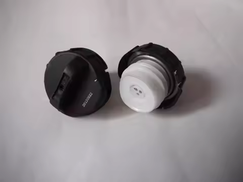 For DFM xinruiqi Pathfinder Oting PICKUP D22 NP300 Elgrand Original fuel tank cap