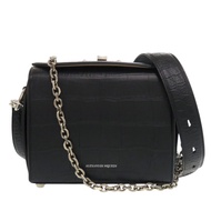 Alexander McQueen Box Bag 19，壓花皮革，黑色，兩用肩背包，貨號 1288，成色極佳 [二手] Alexander McQueen