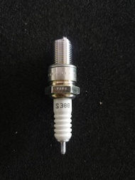 หัวเทียน NGK B8ES สำหรับรุ่น NSR150 MTX125 BEAT LS MAGNUM SERPICO VICTOR ควรเปลียนหัวเทียนทุก5,000กม