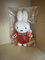 全新 Miffy zakka 公仔掛件 蘋果裙
