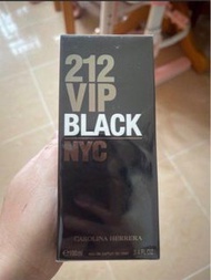 Carolina Herrera 212 VIP Black 男士香水