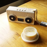 手工肥皂 2 入裝禮物盒 手提收音機造型 1 - 奶油色/木質紋