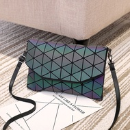 【Ready Stock】 ISSEY MIYAKE Style MiyakeGeometric rhombic shoulder messenger bag