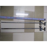 Wooden fork: Steel dumplingbag 52.5cm long, weighs 760g, 8mm square body is still good, smooth to us