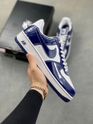 🤩必備棒球風復古板鞋🤩 Nike Air Force 1 Low | 深藍亮面漆皮拼接 | 經典白藍配色 | 氣墊緩震 | 男女同款|