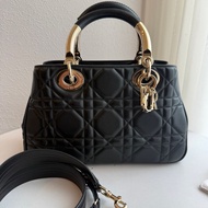 Dior黛妃手提斜背包 超貴氣