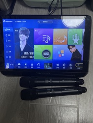 InAndOn KV-V9 Max 卡拉OK點歌機 跟兩支咪同火牛，唔包hdmi 同音頻線