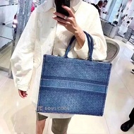 DIOR DIOR Bag DIOR Bag DIOR Female Bag DIOR Saddle Bag DIOR Three Grid DIOR 5 Grid DIOR Badge Style 