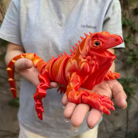 Articulated 3D Printed Iguana Figurine, Realistic Fidget Lizard, Animal Desk Decor,Bio-Organic Repti