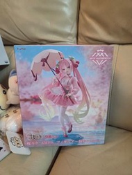 全新現貨 Taito AMP+ 初音未來櫻未來櫻花裙ver. 櫻初音 景品 Figure