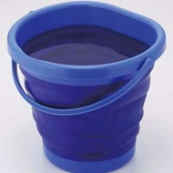 【現貨+預購】可折疊收納式：塑膠水桶(尺寸:収納時-直徑266×50mm/使用時-直徑266×230mm)_免運。