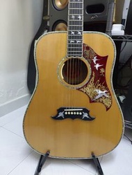 Gibson Custom Doves in Flight