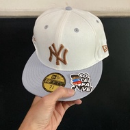 HAT new era 5950 X MLB NY YANKEES WORLD SERIES WOODEN PACK Original NO BOX