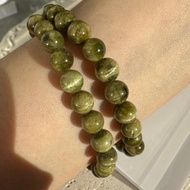 心忱-貓眼綠碧璽 森林裡的一束光