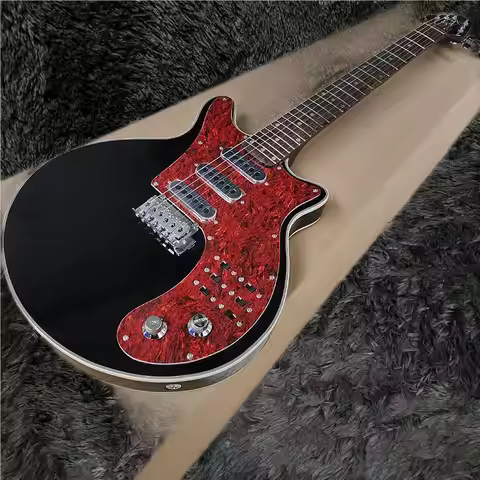Classic brand electric guitar, professional performance level, good timbre, comfortable feel, free d