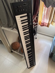 M-Audio Keystation 88 MK3 MIDI keyboard and Yamaha FC4A sustain pedal