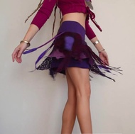 紫色與粉色短版仙子裙，夏日音樂祭風格服飾