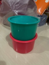 Xmas gifts 1 Tupperware One Touch container 950ml -2pcs/set