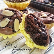 Pie Brownies panggang Fudgy dark chocolate isi 10 pc Asli Malang