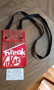 KitKat 斜孭袋 全新