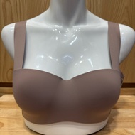 Thailand 864 non-visible molded rubber bra with thin b cup foam, breast lift to prevent sagging, siz
