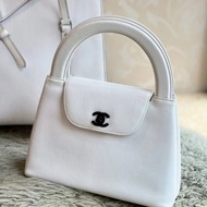 Chanel • 稀有熊貓配色Kelly手提包 So Black