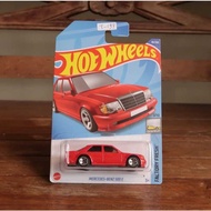 Hot Wheels Mercedes-Benz 500 E