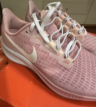 Nike Air Zoom Pegasus 37 粉紅色運動鞋