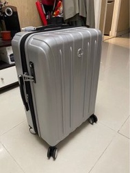 包保養Delsey TITANIUM 69.5CM/ 27.5 吋雙輪式四輪行李箱